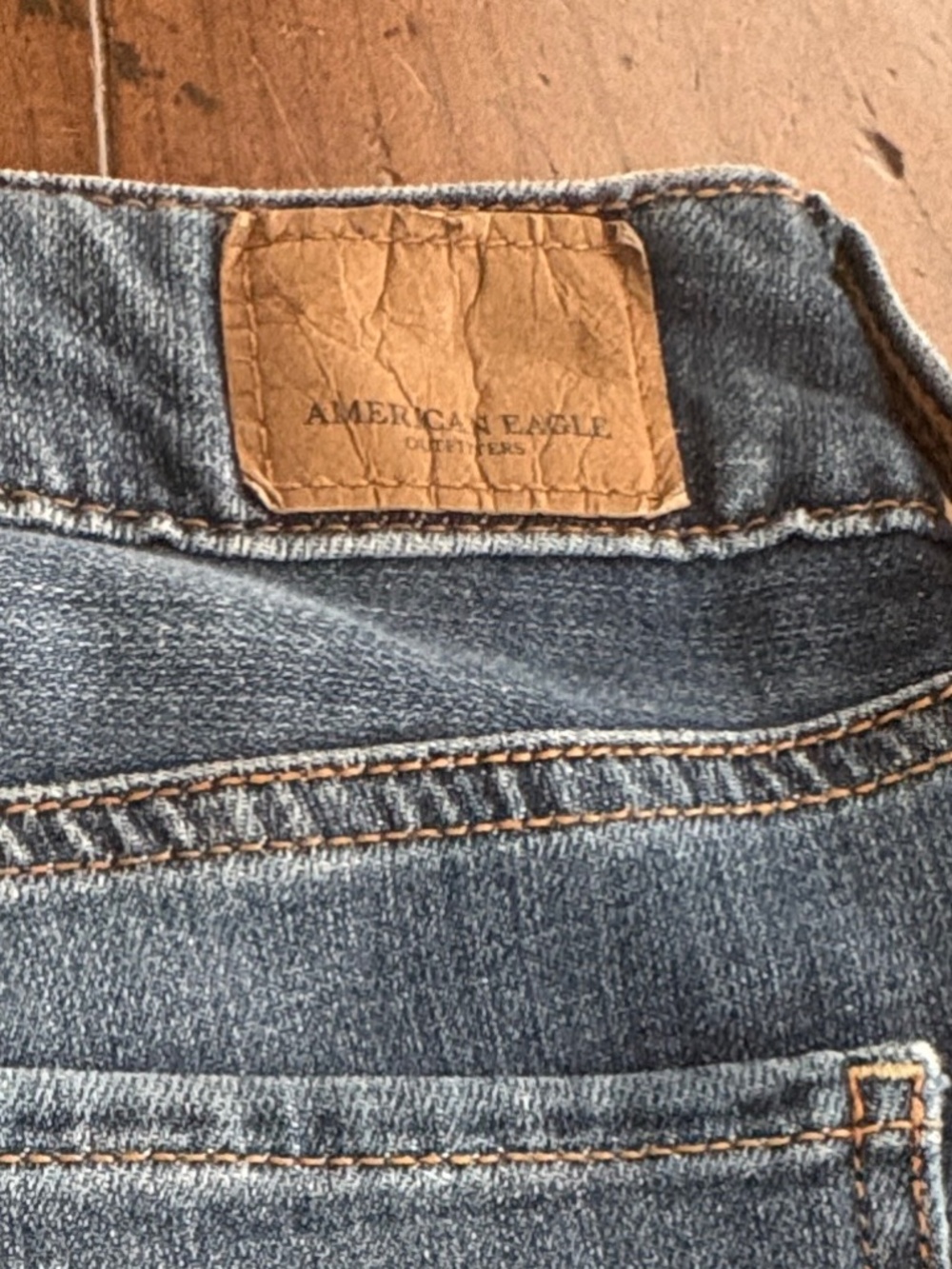 American Eagle Tomgirl Button Fly Jeans Medium Wash Slouchy Boyfriend Size 6R - Picture 7 of 8